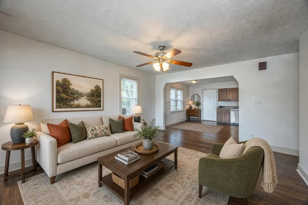 1925 Brent Street Paris KY 40361