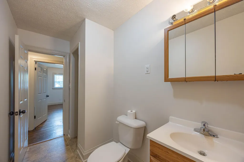 1925 Brent Street Paris KY 40361