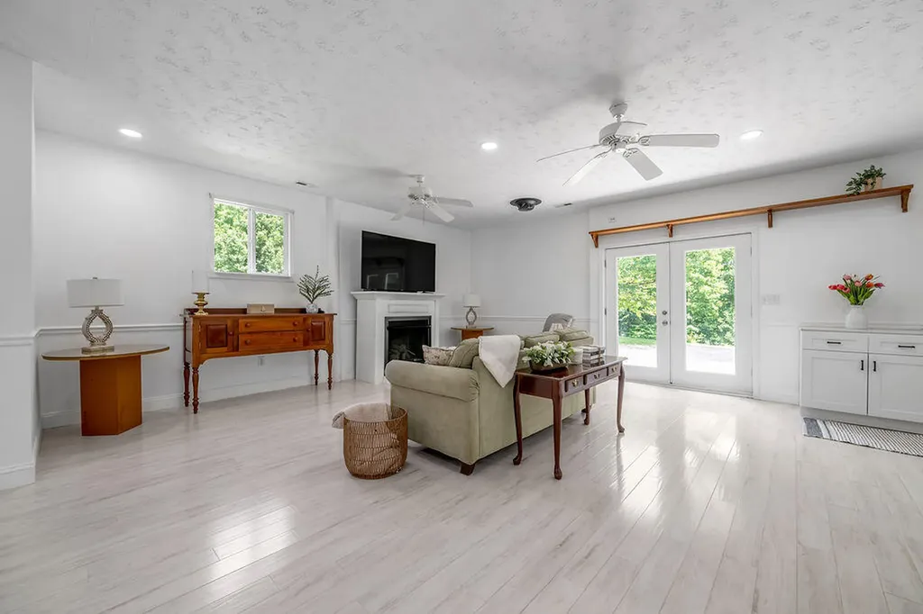 380 Gales Trail Jeffersonville KY 40337