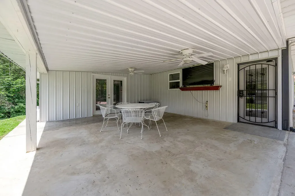 380 Gales Trail Jeffersonville KY 40337