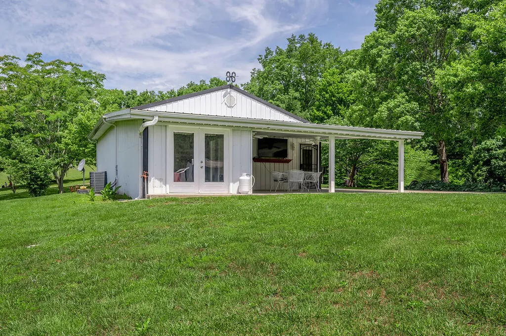 380 Gales Trail Jeffersonville KY 40337