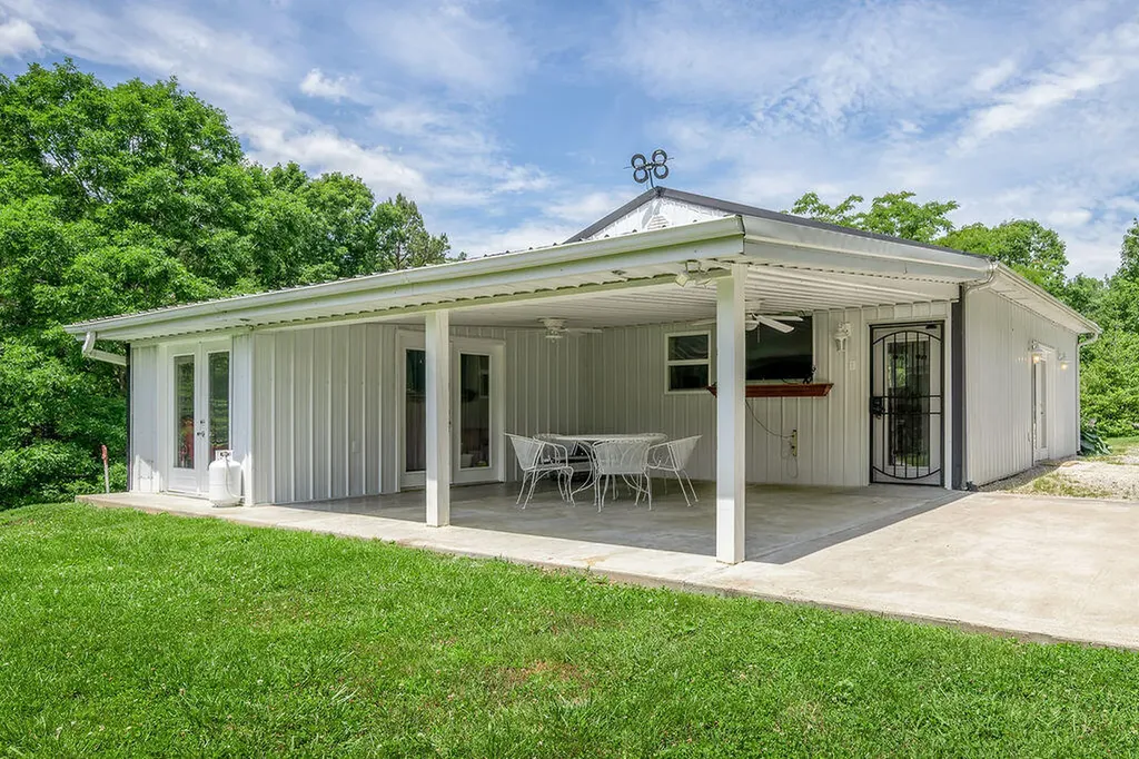 380 Gales Trail Jeffersonville KY 40337