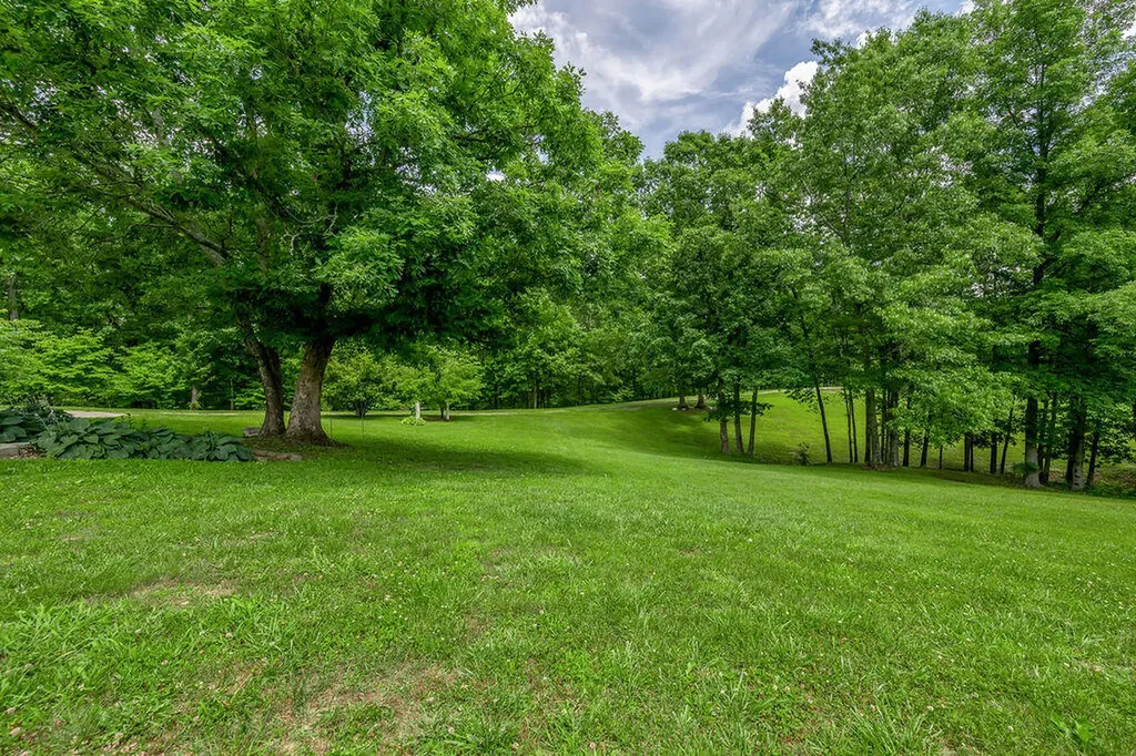 380 Gales Trail Jeffersonville KY 40337