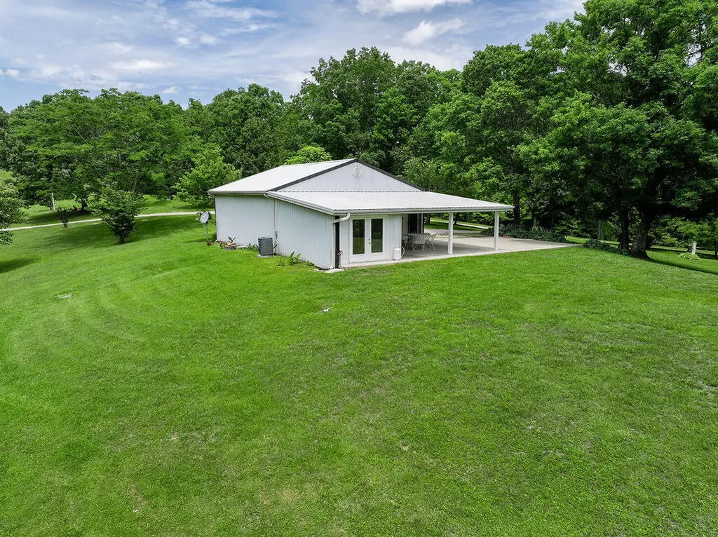 380 Gales Trail Jeffersonville KY 40337