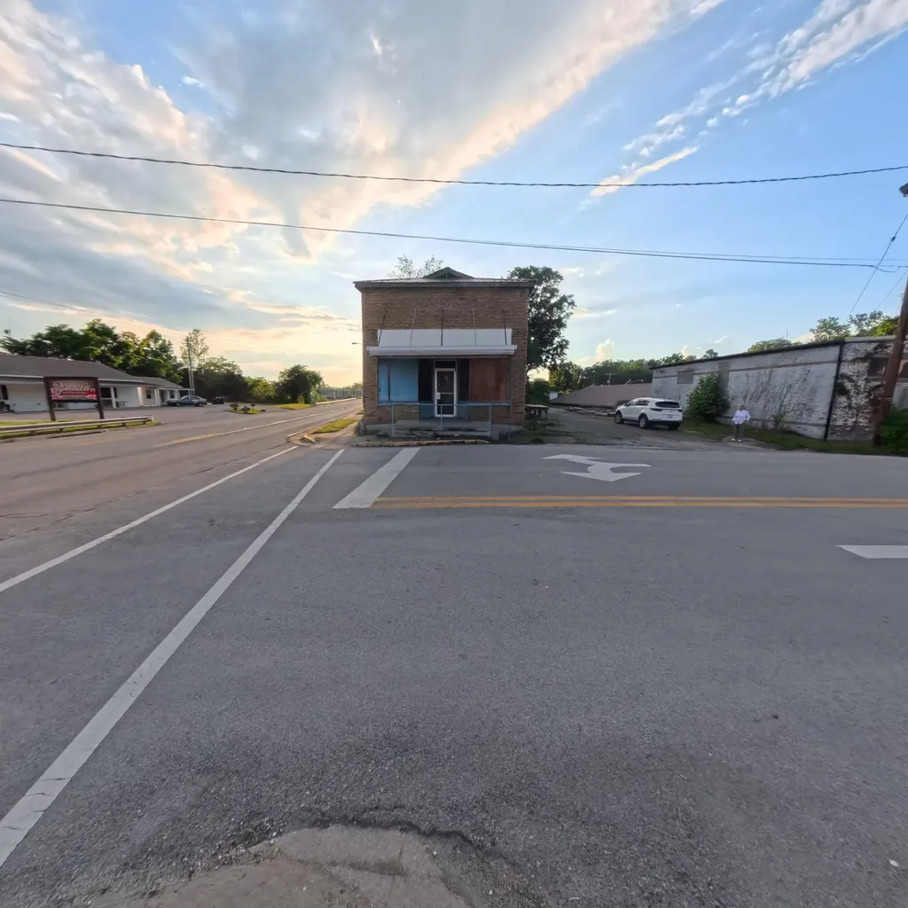 803 Main Ravenna KY 40472