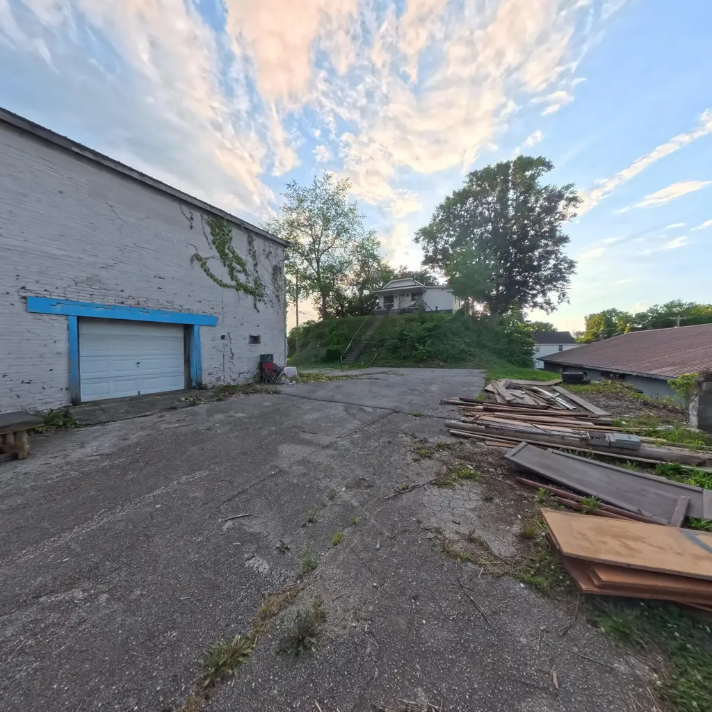 803 Main Ravenna KY 40472