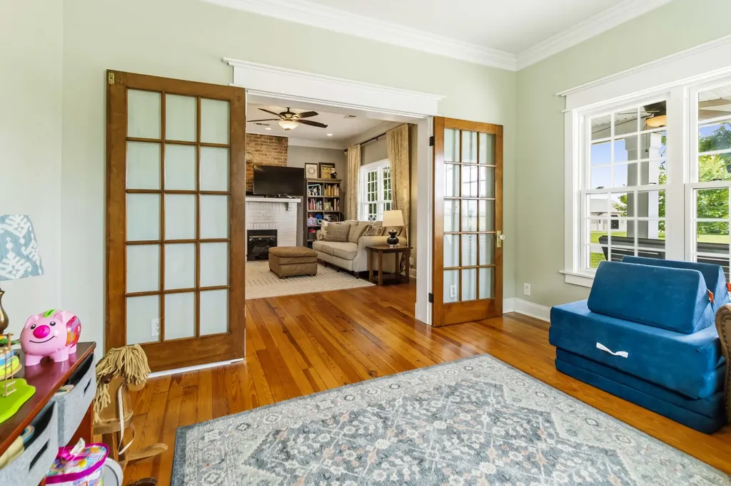 2075 Old Whitley Road London KY 40744