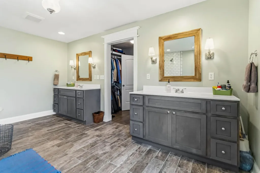 2075 Old Whitley Road London KY 40744