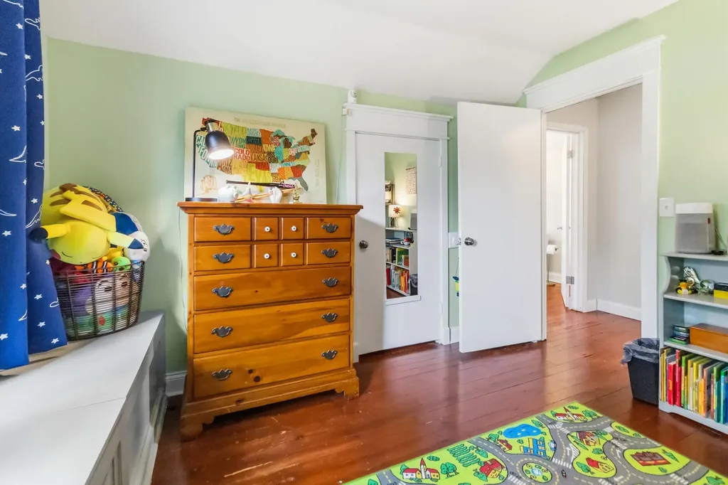 2075 Old Whitley Road London KY 40744