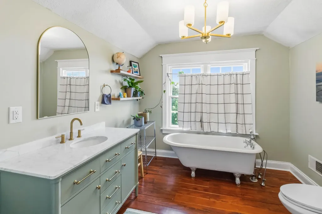 2075 Old Whitley Road London KY 40744