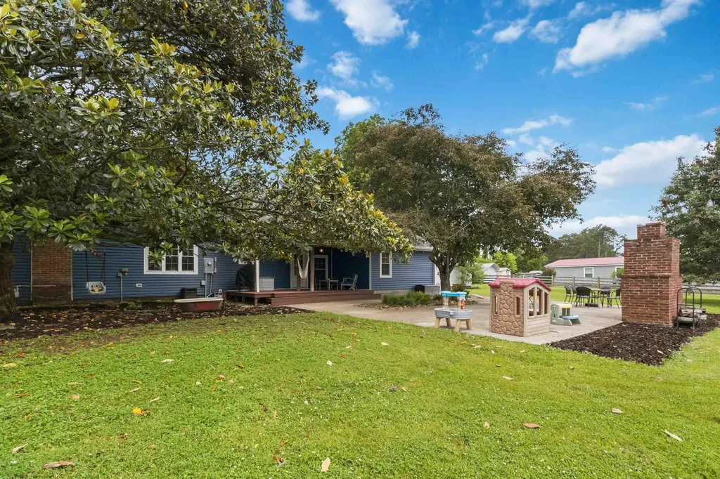 2075 Old Whitley Road London KY 40744