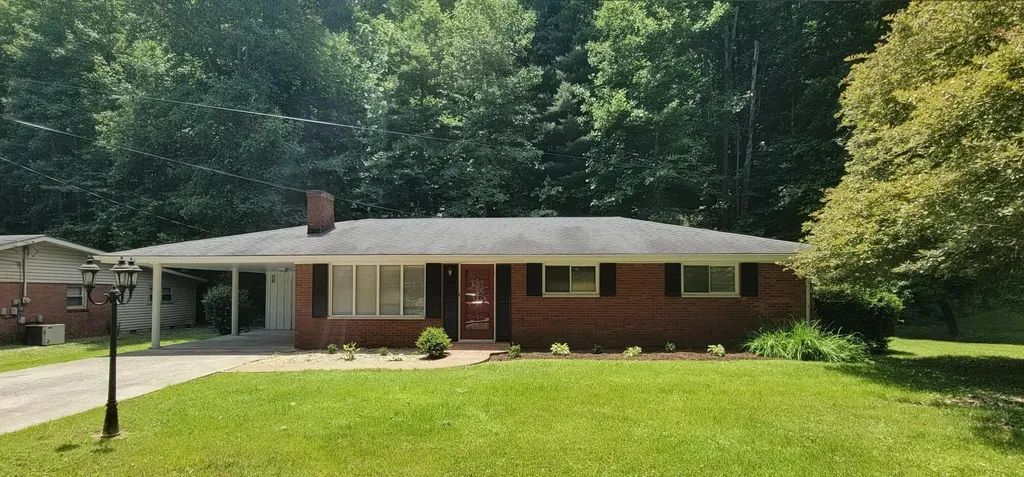 1217 Knapp Avenue Morehead KY 40351