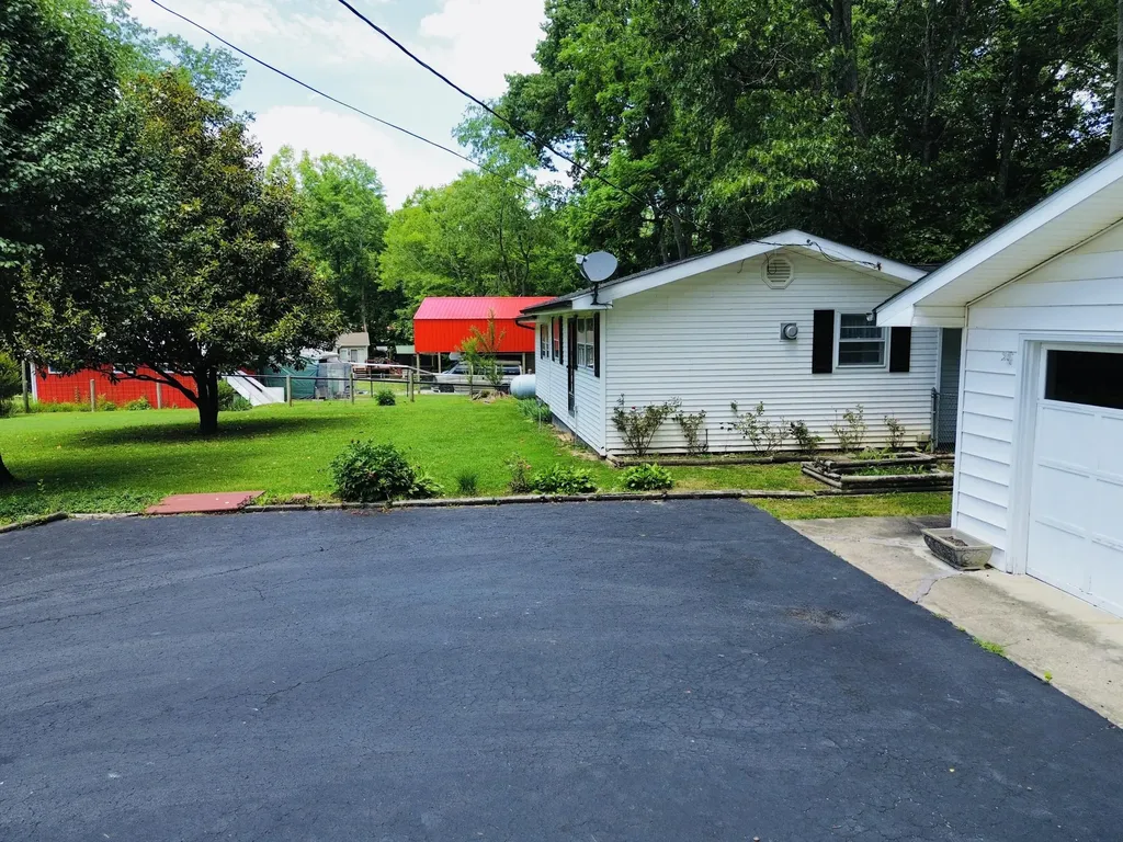 139 Kilbreth Lane Garrison KY 41141