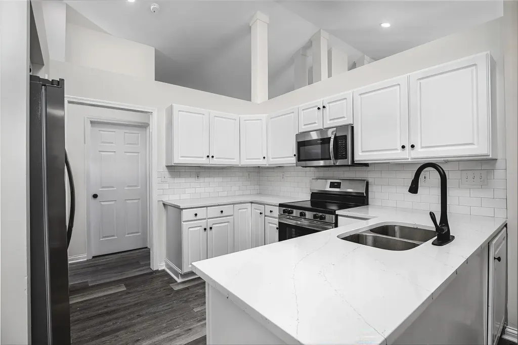 261 Meadow Valley Road Lexington KY 40511