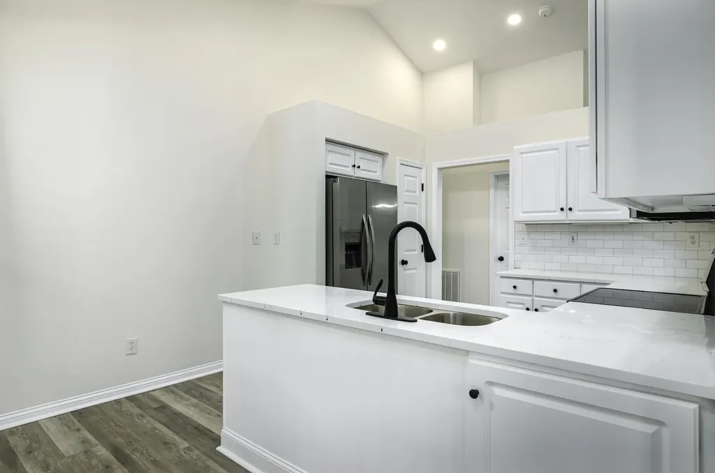 261 Meadow Valley Road Lexington KY 40511