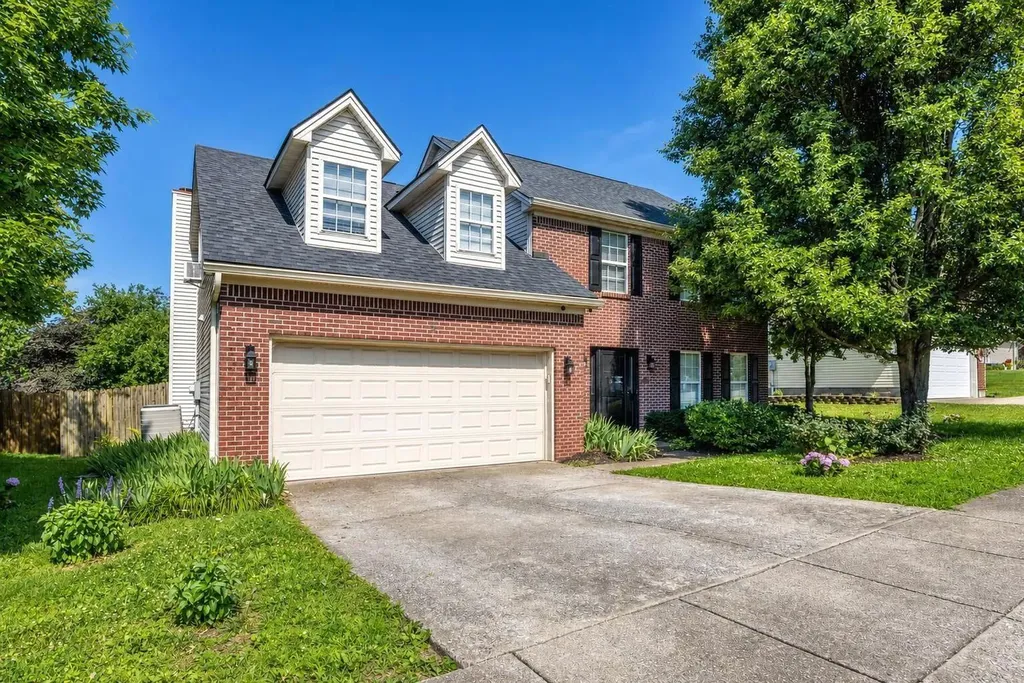 125 Old Post Road Paris KY 40361