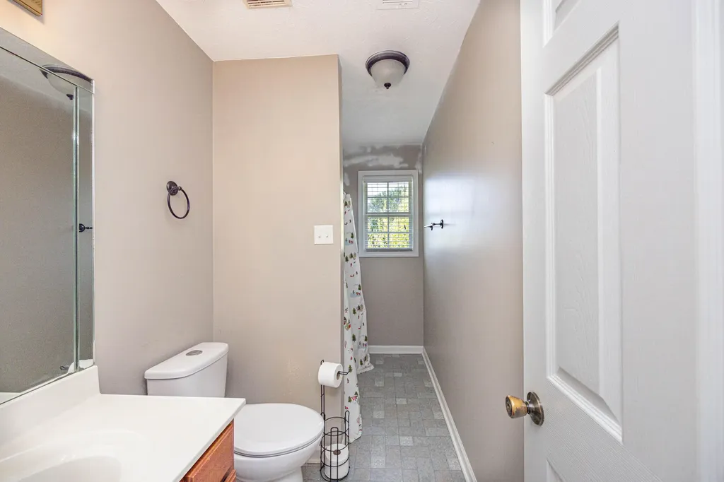 125 Old Post Road Paris KY 40361