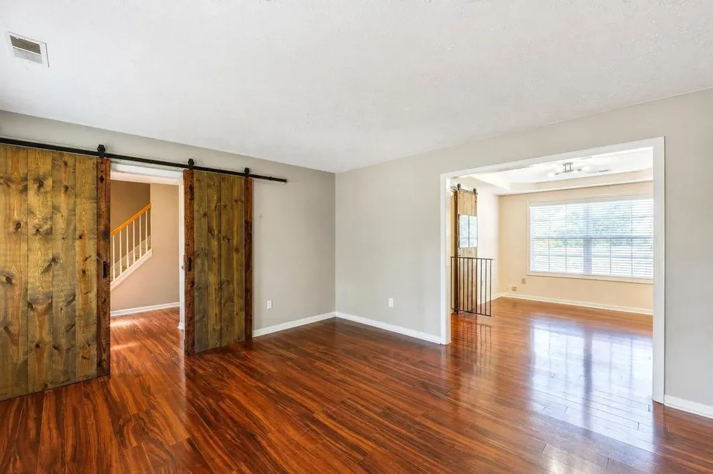 125 Old Post Road Paris KY 40361