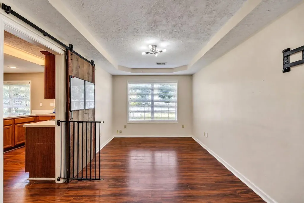 125 Old Post Road Paris KY 40361