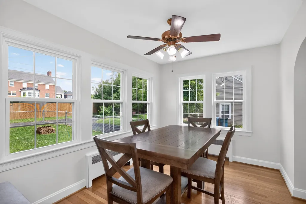 304 Village Drive Lawrenceburg KY 40342