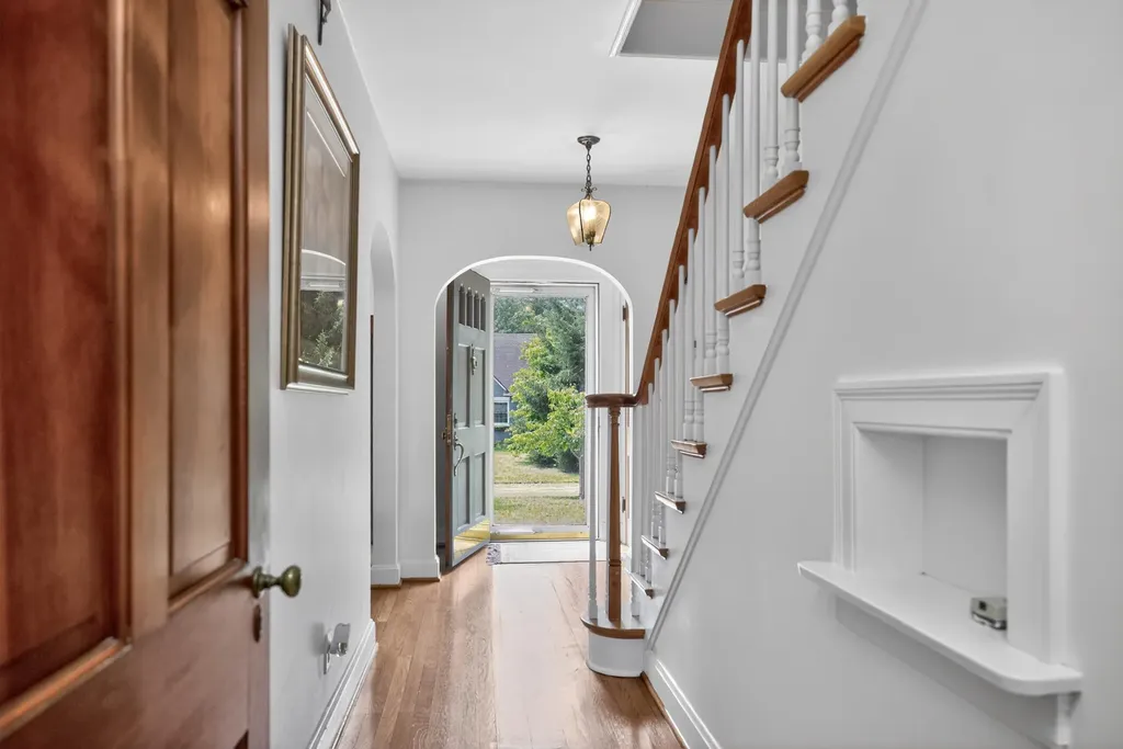 304 Village Drive Lawrenceburg KY 40342
