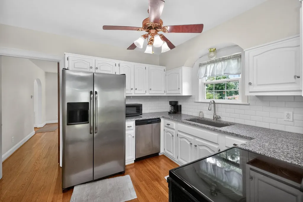 304 Village Drive Lawrenceburg KY 40342