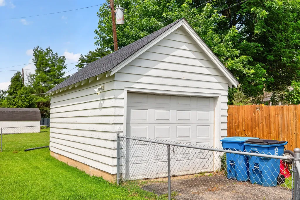 304 Village Drive Lawrenceburg KY 40342