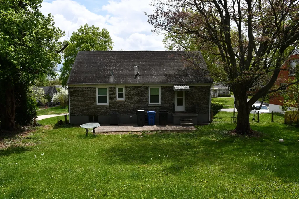 181 St James Drive Lexington KY 40502