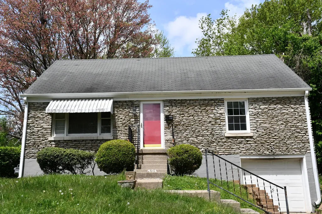181 St James Drive Lexington KY 40502