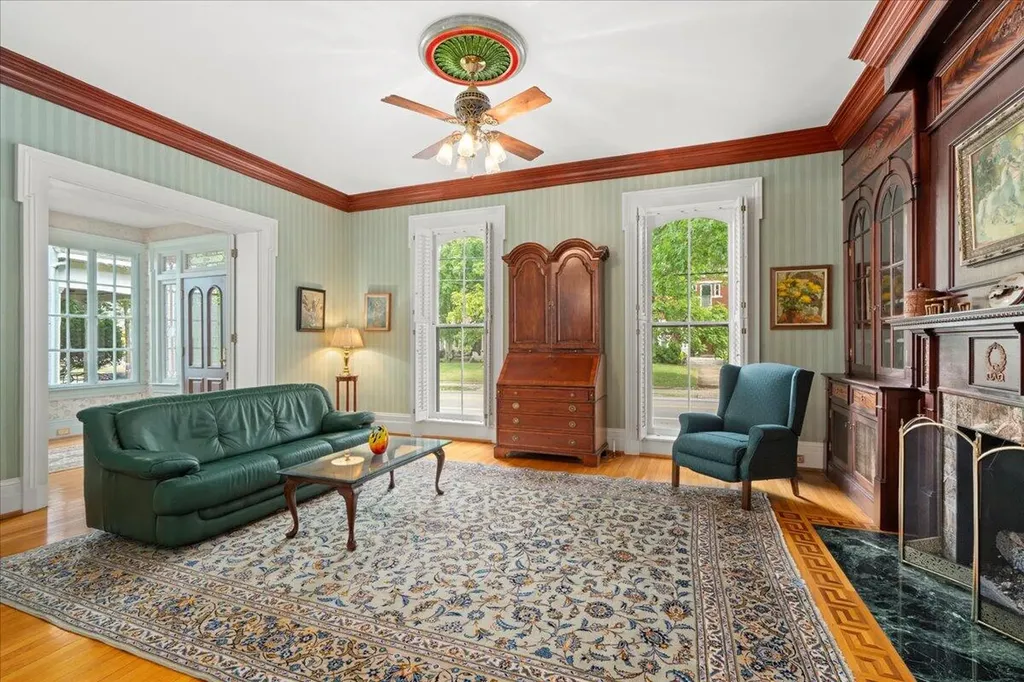 448 W 3rd Street Lexington KY 40508