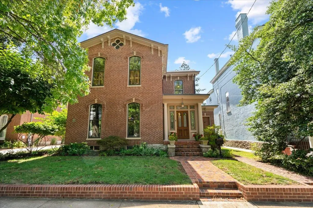 448 W 3rd Street Lexington KY 40508