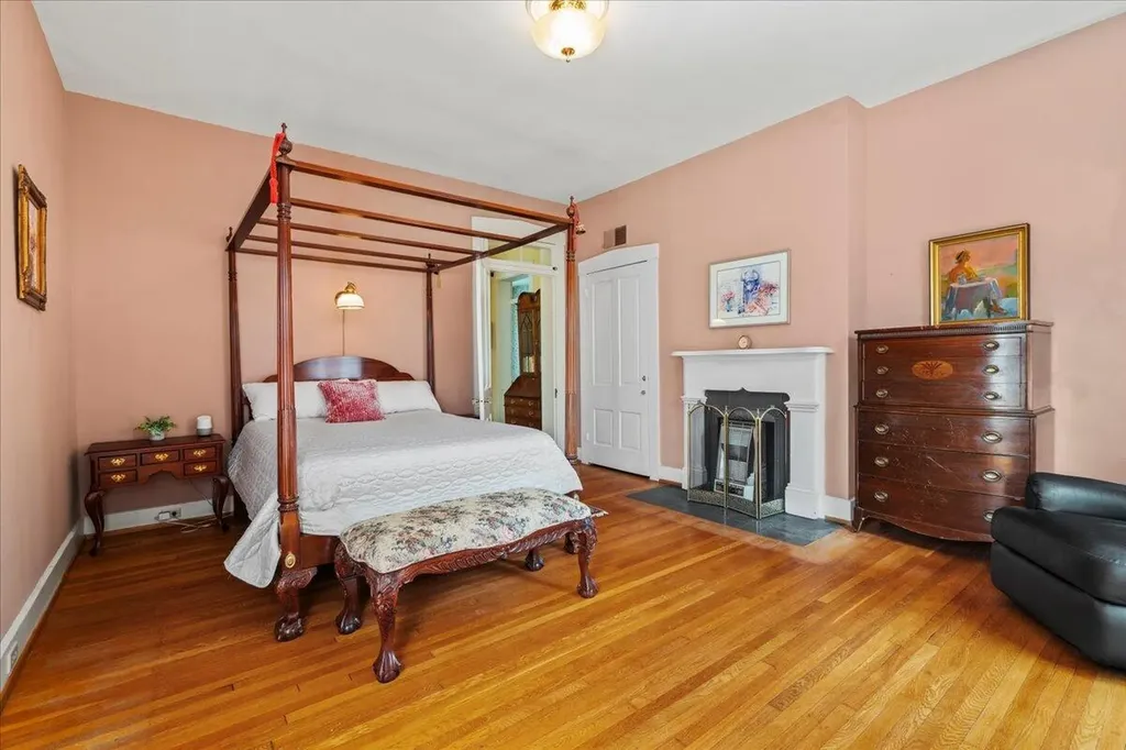 448 W 3rd Street Lexington KY 40508