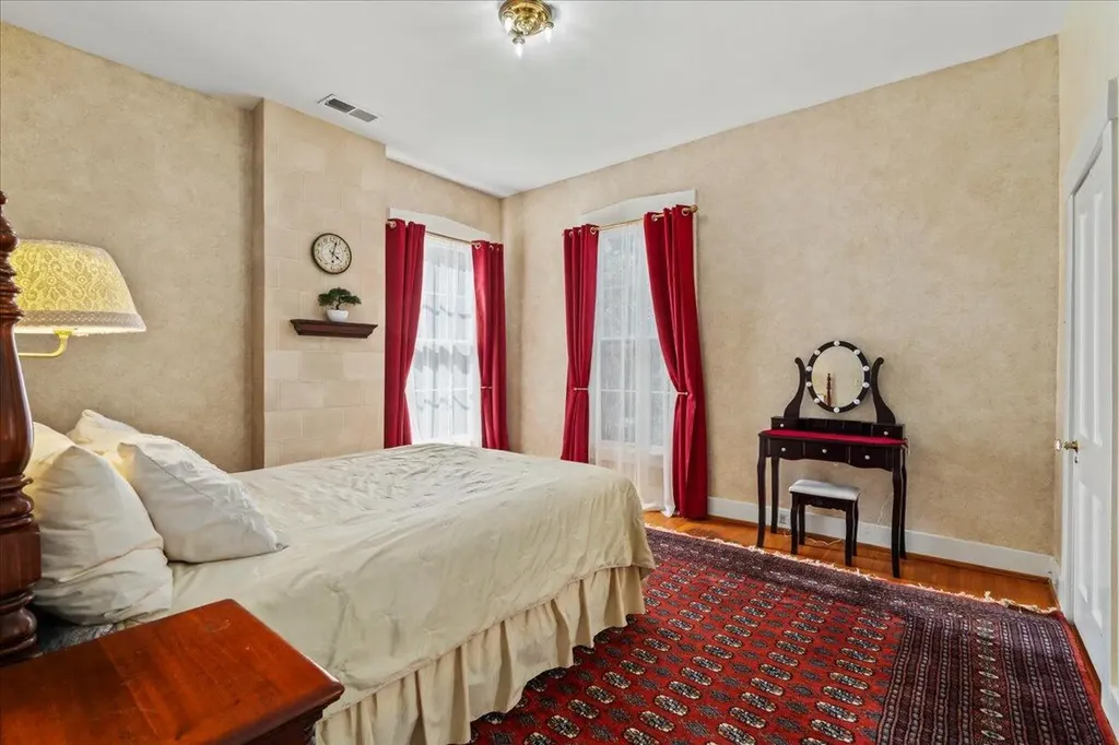 448 W 3rd Street Lexington KY 40508