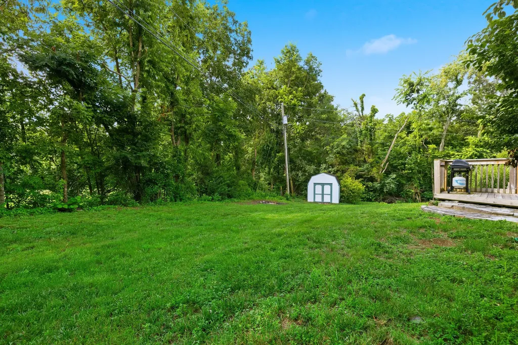 2038 Jd Circle Berea KY 40403