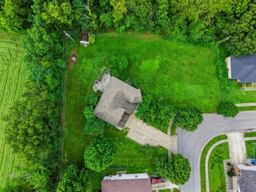 2038 Jd Circle Berea KY 40403