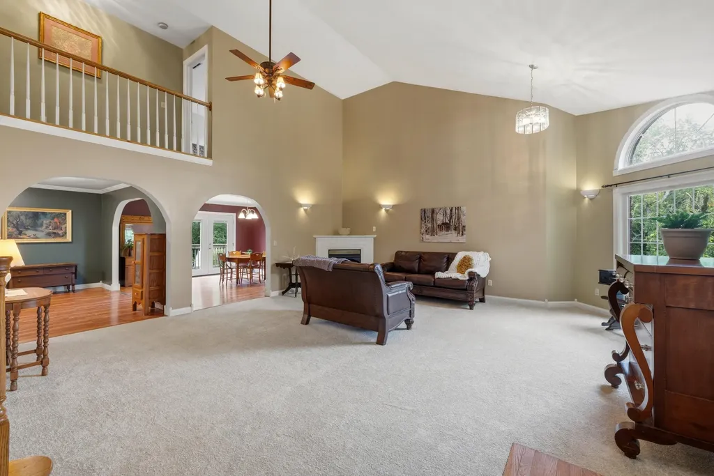 2038 Jd Circle Berea KY 40403
