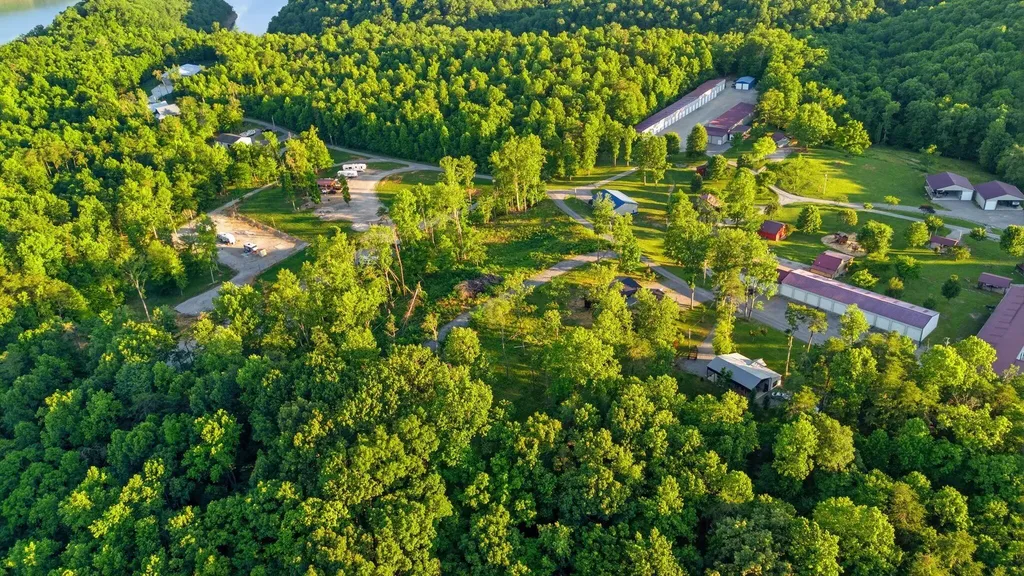 6 Coleman Cemetery Road Nancy KY 42544