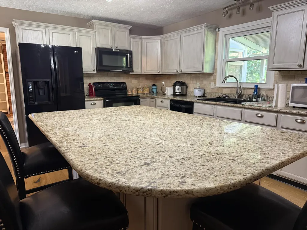 475 Kuhlman Drive Versailles KY 40383