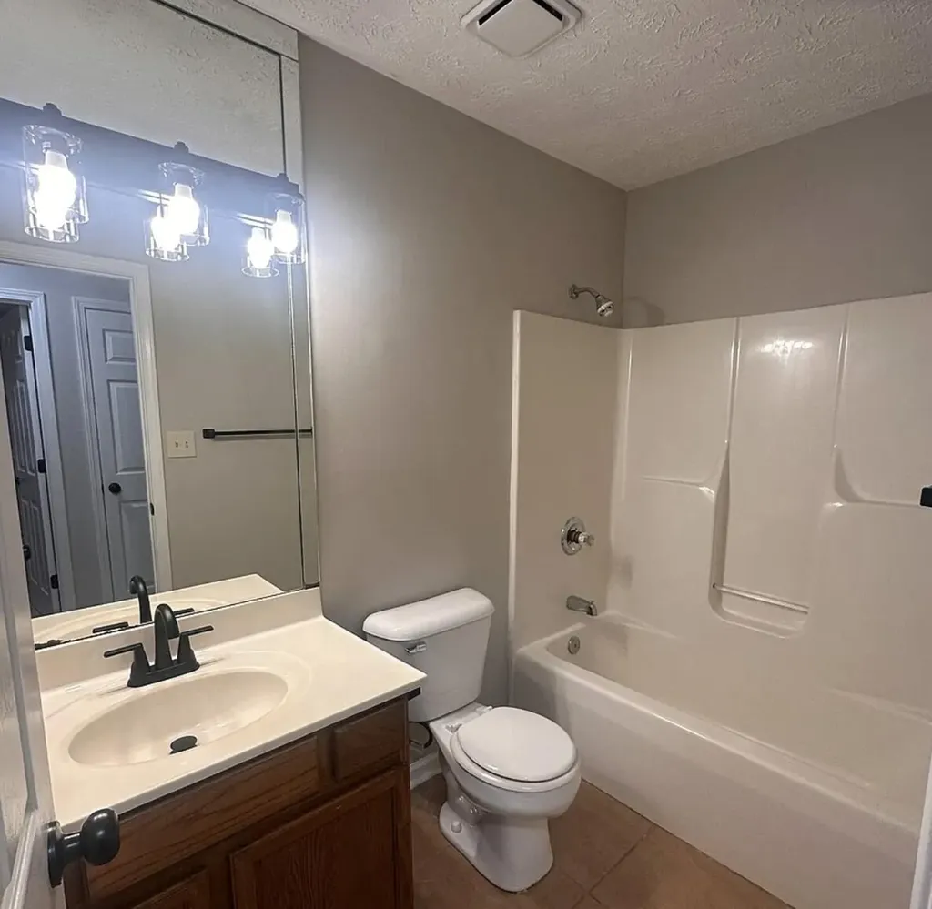 672 Millpond Road Lexington KY 40514