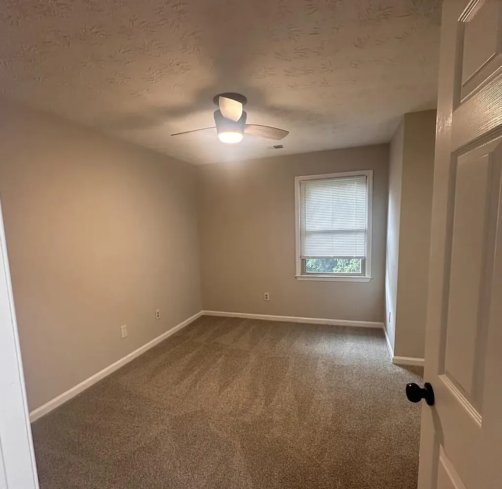 672 Millpond Road Lexington KY 40514