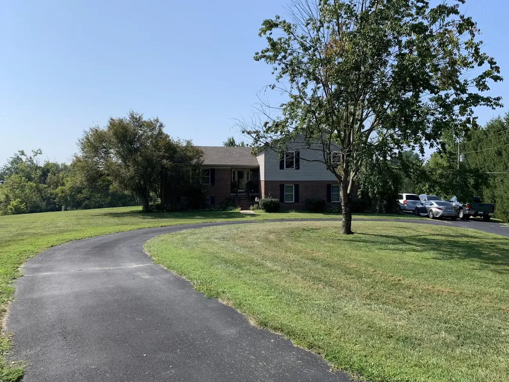 120 Rolling Ridge Drive Berea KY 40403