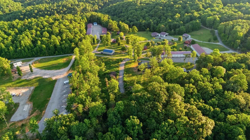 4 Coleman Cemetery Road Nancy KY 42544