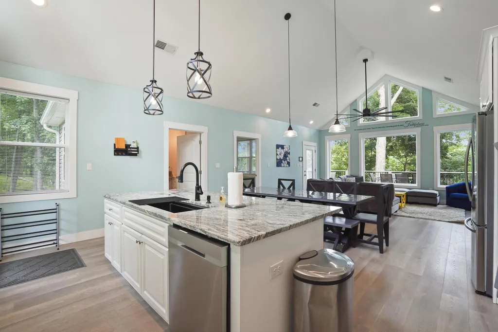287 Lakeshore Drive Nancy KY 42544
