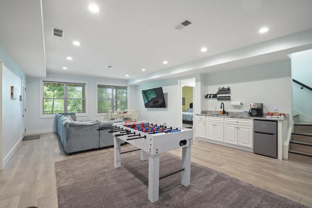 287 Lakeshore Drive Nancy KY 42544