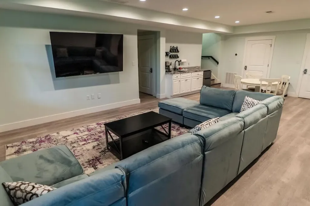 287 Lakeshore Drive Nancy KY 42544