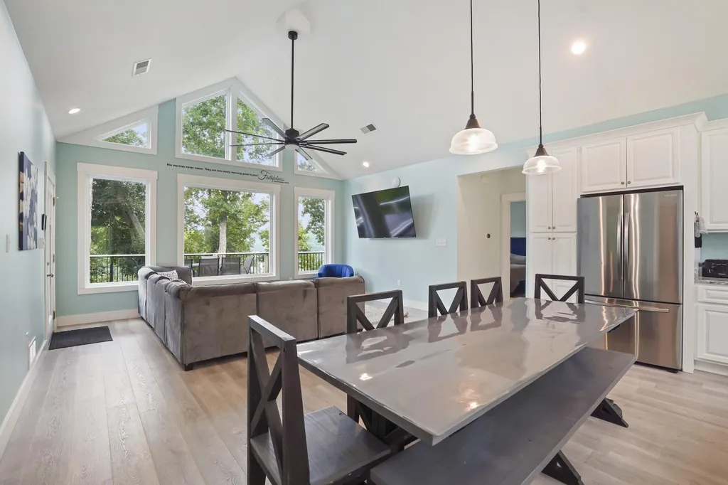 287 Lakeshore Drive Nancy KY 42544