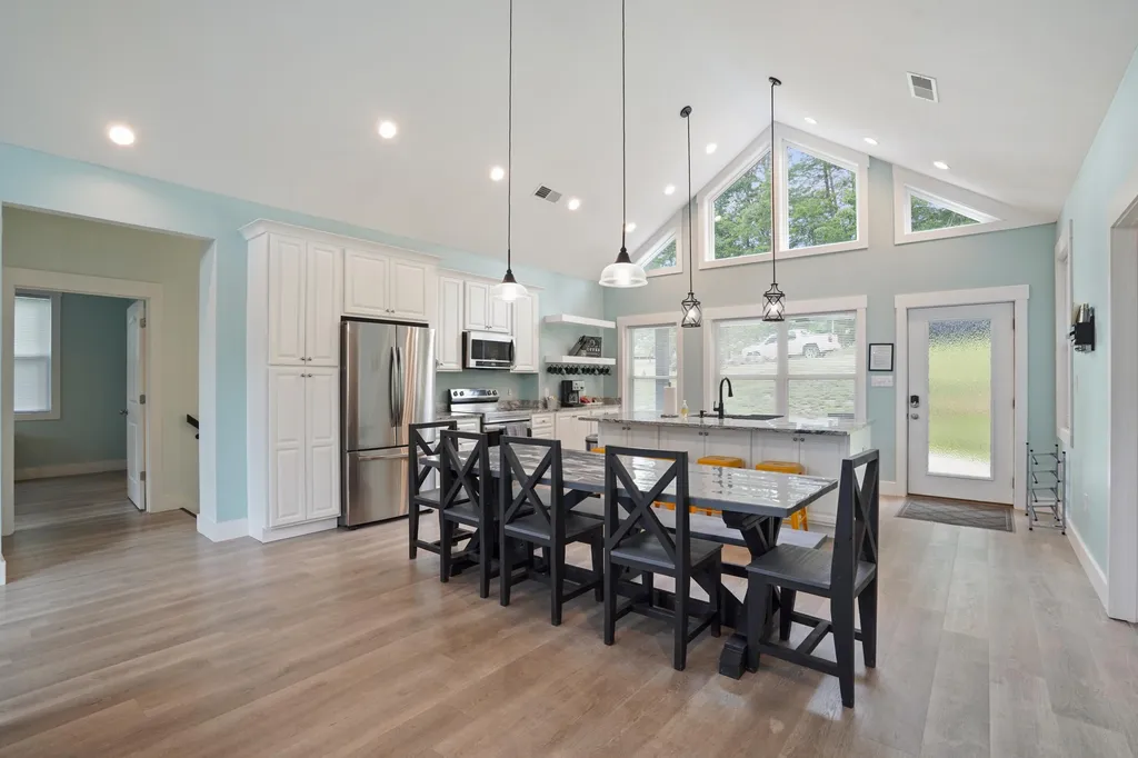 287 Lakeshore Drive Nancy KY 42544