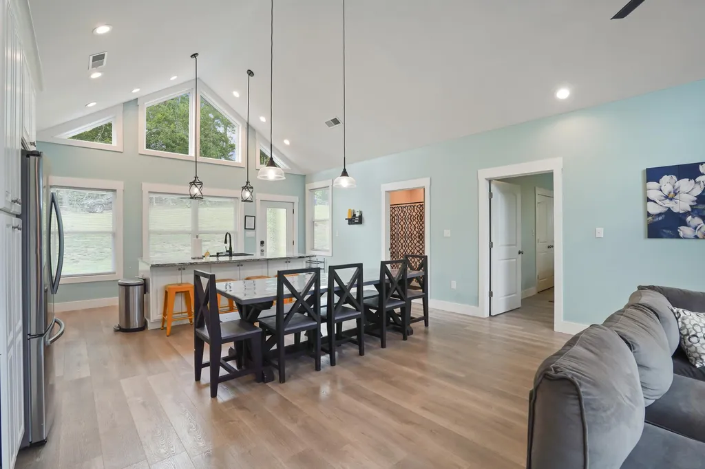 287 Lakeshore Drive Nancy KY 42544