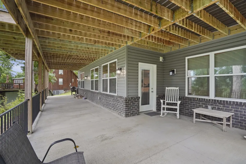 287 Lakeshore Drive Nancy KY 42544