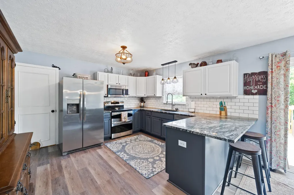350 Pin Oak Drive Taylorsville KY 40071